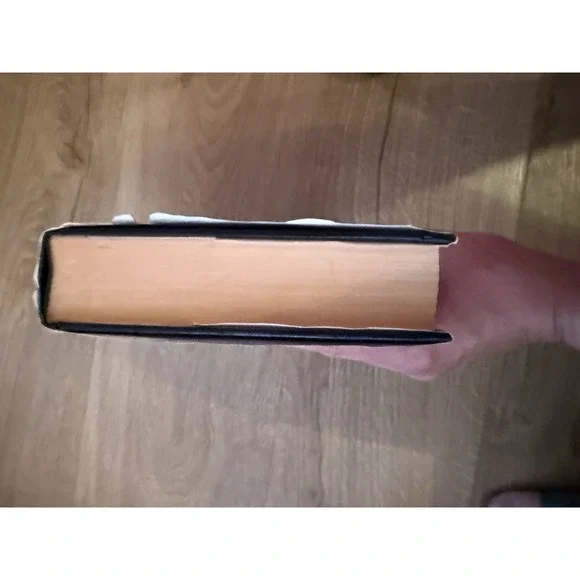 The New York Times Crossword Puzzle Dictionary Hardcover 1974 Vintage Hardcover - Picture 5 of 16